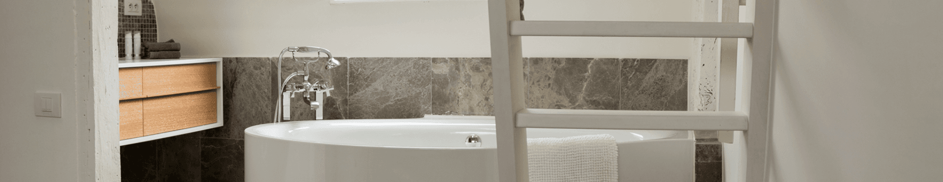 Bathroom of Y&L Villa